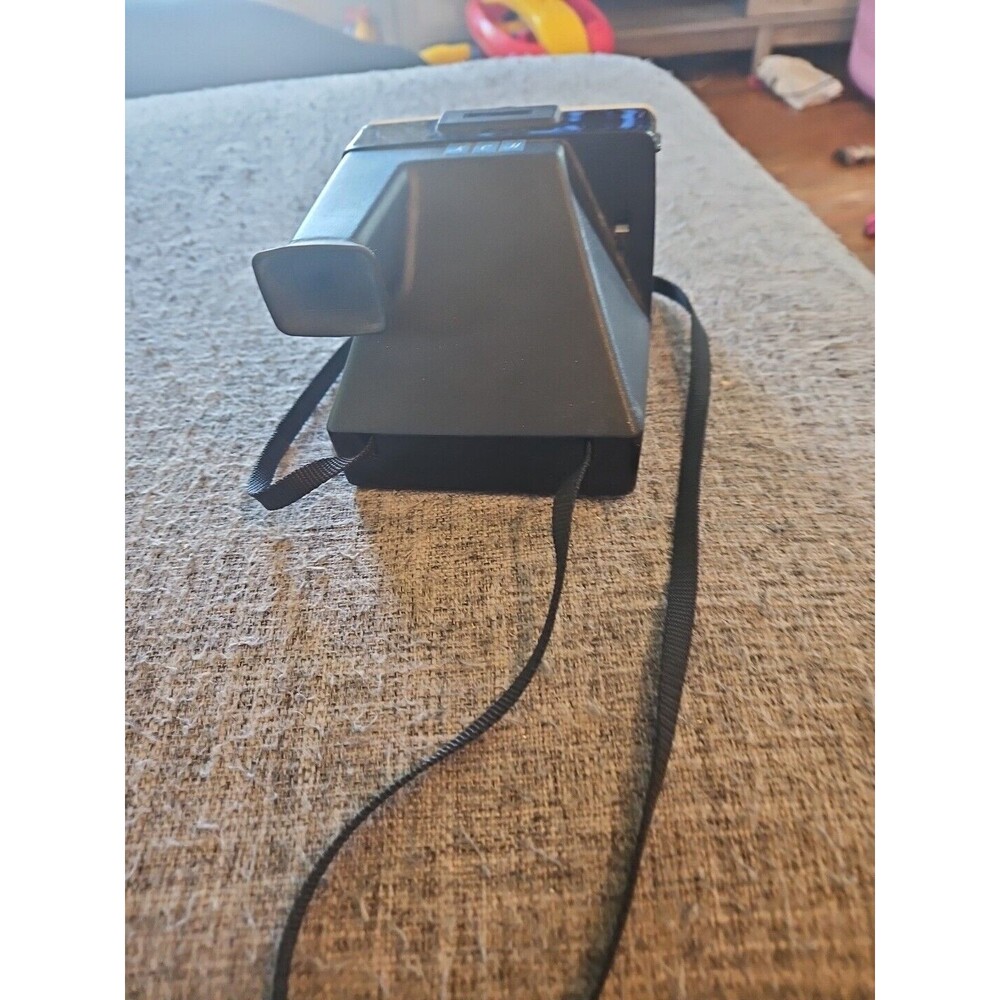 Vintage Original Polaroid SX-70 OneStep White Rainbow Stripe Land Camera & Film - Picture 2 of 3